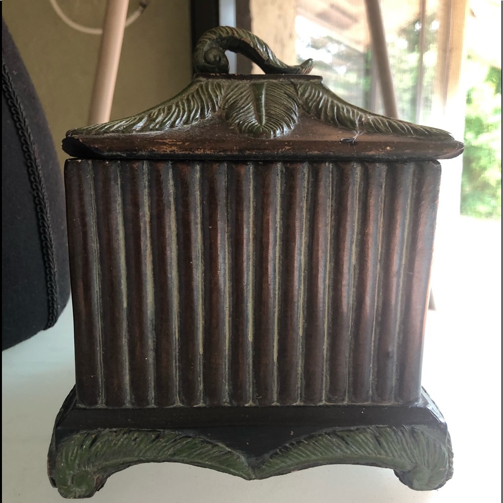 Gorgeous Heavy Keep Box for Livingroom/Bathroom - Picture 1 of 7